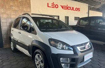 Fiat Idea 1.8 16V 4P FLEX ADVENTURE DUALOGIC AUTOMATIZADO Flex 2015