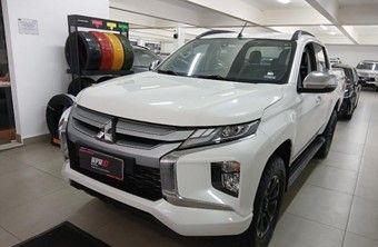 Mitsubishi&nbsp;L 200 Triton&nbsp;2.4 16V Sport HPE 4X4 Cabine Dupla Turbo Diesel Au&nbsp;Diesel&nbsp;2023