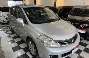 Nissan Tiida Hatch 1.8 16V 4P SL FLEX AUTOMTICO Flex 2010