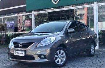 Nissan Versa Sedan 1.6 16V 4P FLEX SL Flex 2013