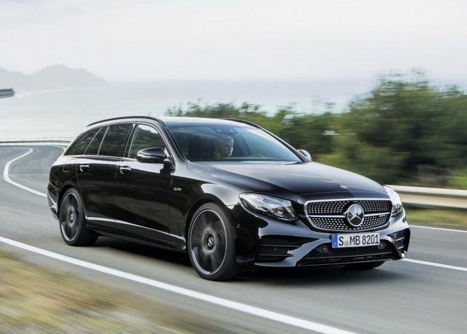 Vendas premium: - Novo Classe E e SUVs garantem liderança da Mercedes.