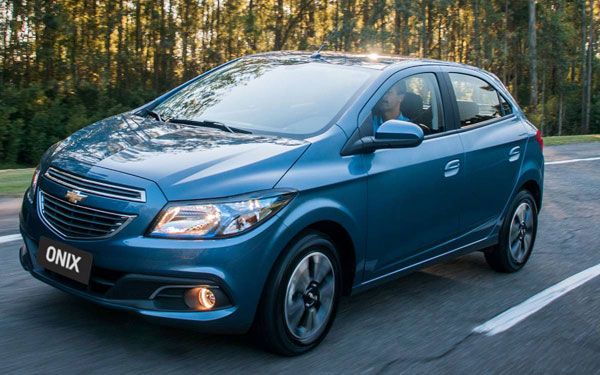 Mais vendido em 2015 - Chevrolet Onix supera Palio