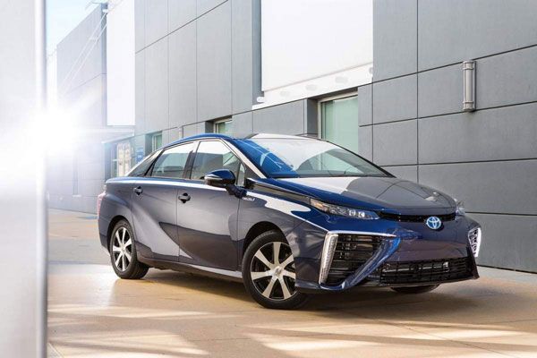 Toyota Mirai: primeiro carro a hidrogênio - Modelo chegará em 2015 com preço sugerido de R$ 156 mil