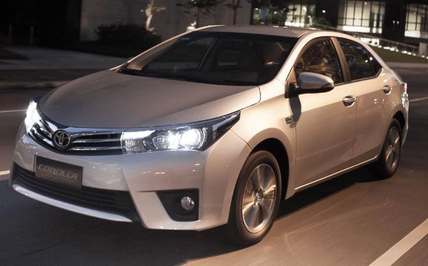 Mercado automobilístico - Toyota volta à liderança global em 2015