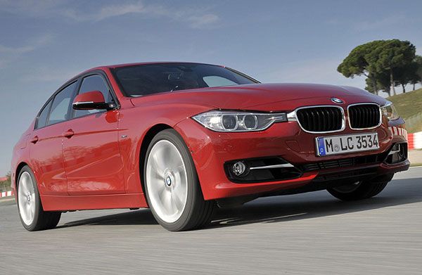 BMW flex nas lojas - O 320i inaugura a era dos carros de luxo bicombustível