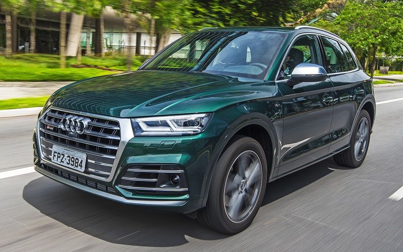 Audi lana SQ5 - por R$ 397.990.