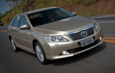 Toyota lana novo Camry - Chega ao Brasil por R$ 161.000