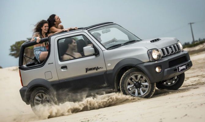 Suzuki - comea a vender Jimny com teto canvas.