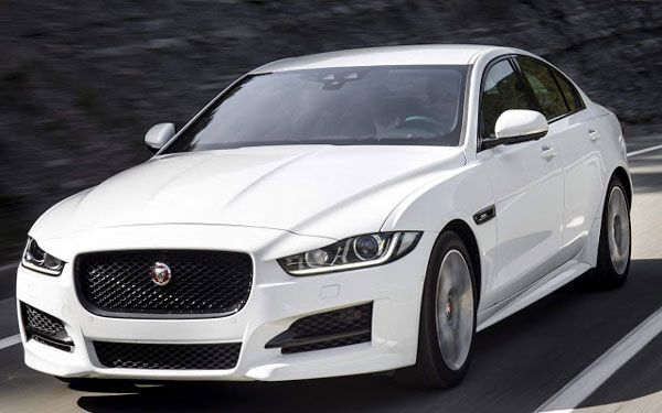 Jaguar XE em outubro - Modelo chegar ao Brasil com preo de R$ 170 mil