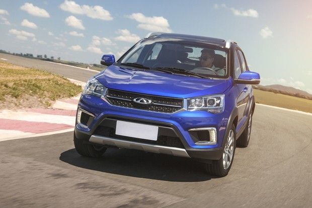 Dois meses depois do lanamento, - Chery Tiggo 2 ganha Cmbio automtico por R$ 67 mil.