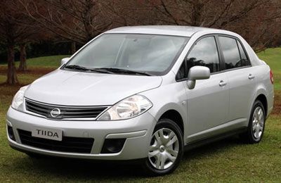 Nissan lança Tiida Sedan - Carro chega no Brasil por R$44.500