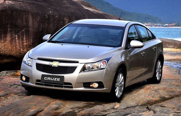 Novo Chevrolet Cruze no final de 2015 - Nova geração não fará sua estreia na data prevista