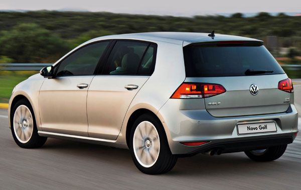 Importação Volkswagen Golf - Modelo passa a vir do México, com alterações