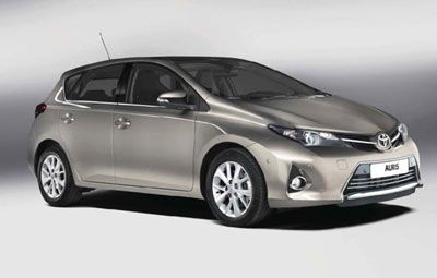 Novo Toyota Auris - Modelo far estreia no salo de Paris