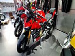 moto-Ducati-Street-Fighter-V4-S-,-2022
