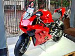 moto-Ducati-PANIGALE-V4-S-,-2022