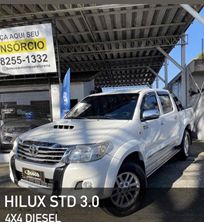 Toyota-Hilux-2.5-16V-4P-4X4-STD-TURBO-DIESEL-CABINE-DUPLA-2014