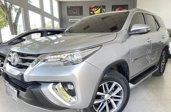 Toyota Hilux SW4 2.8 16V 4P SRX 4X4 7 LUGARES TURBO DIESEL AUTOMTI Diesel 2019