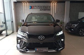 Toyota&nbsp;Hilux SW4&nbsp;2.8 4P SRX 4X4 Diamond 7 Lugares Turbo Diesel Auto&nbsp;Diesel&nbsp;2022