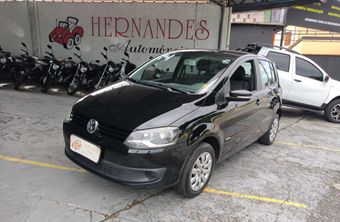 Volkswagen-Fox-1.6-4P-FLEX-2014