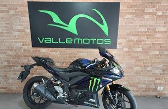 Yamaha-YZF-R3-320-ABS-2023