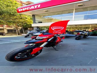 Ducati Hypermotard 821 , Gasolina 2014